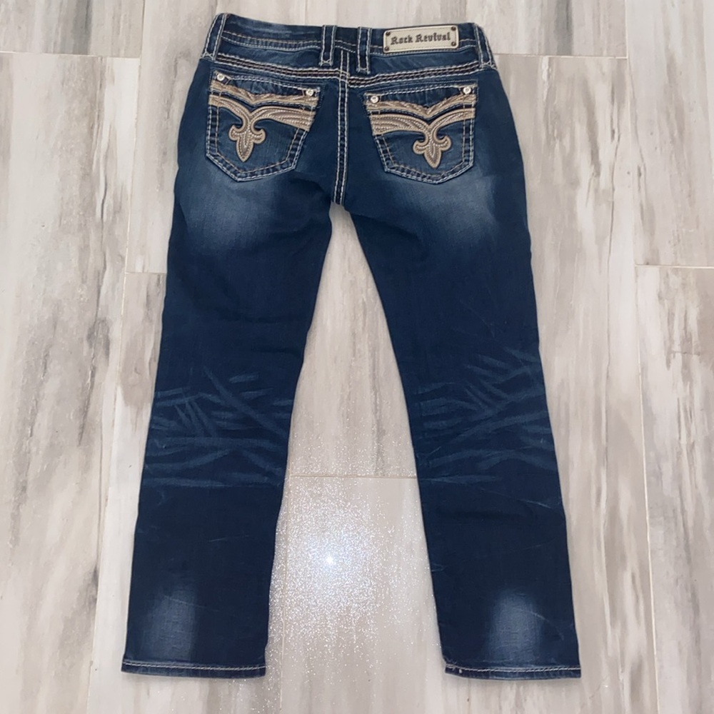 Rock Revival Sorrell Capri, Style: E8463P, China, 28x26, EUC, $149 MSRP - Picture 7 of 11